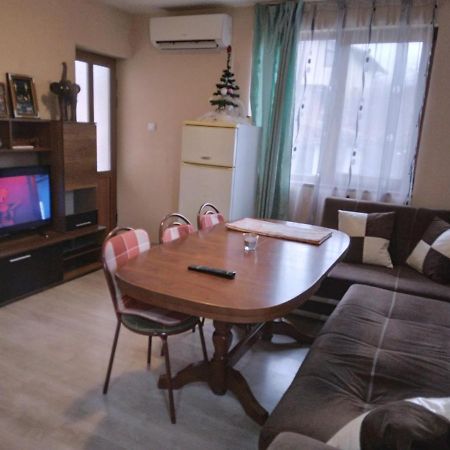 Къща Джулия Villa Сапарева Баня Екстериор снимка