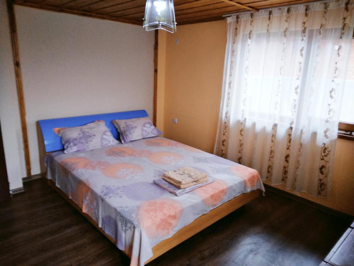 Къща Джулия Villa Сапарева Баня Екстериор снимка